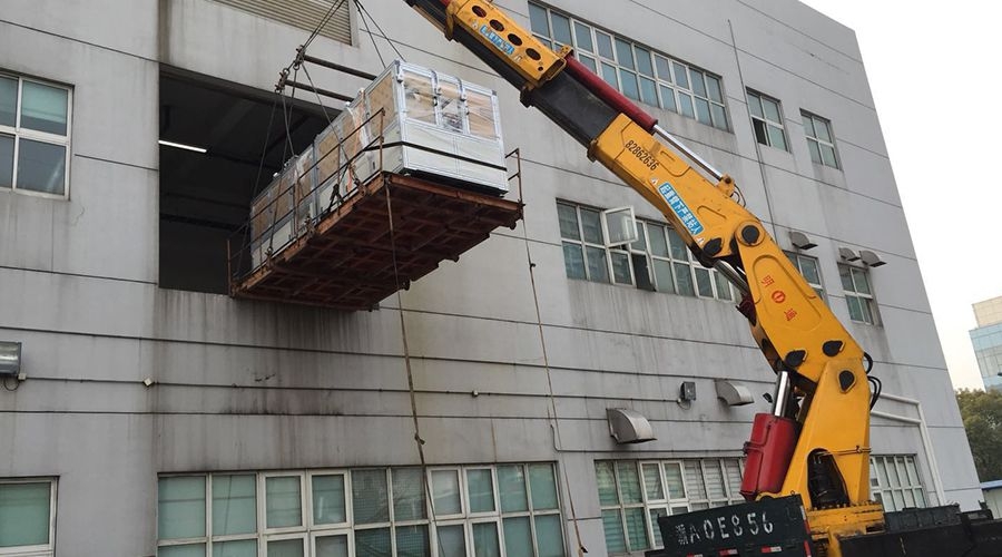 高空設備吊裝